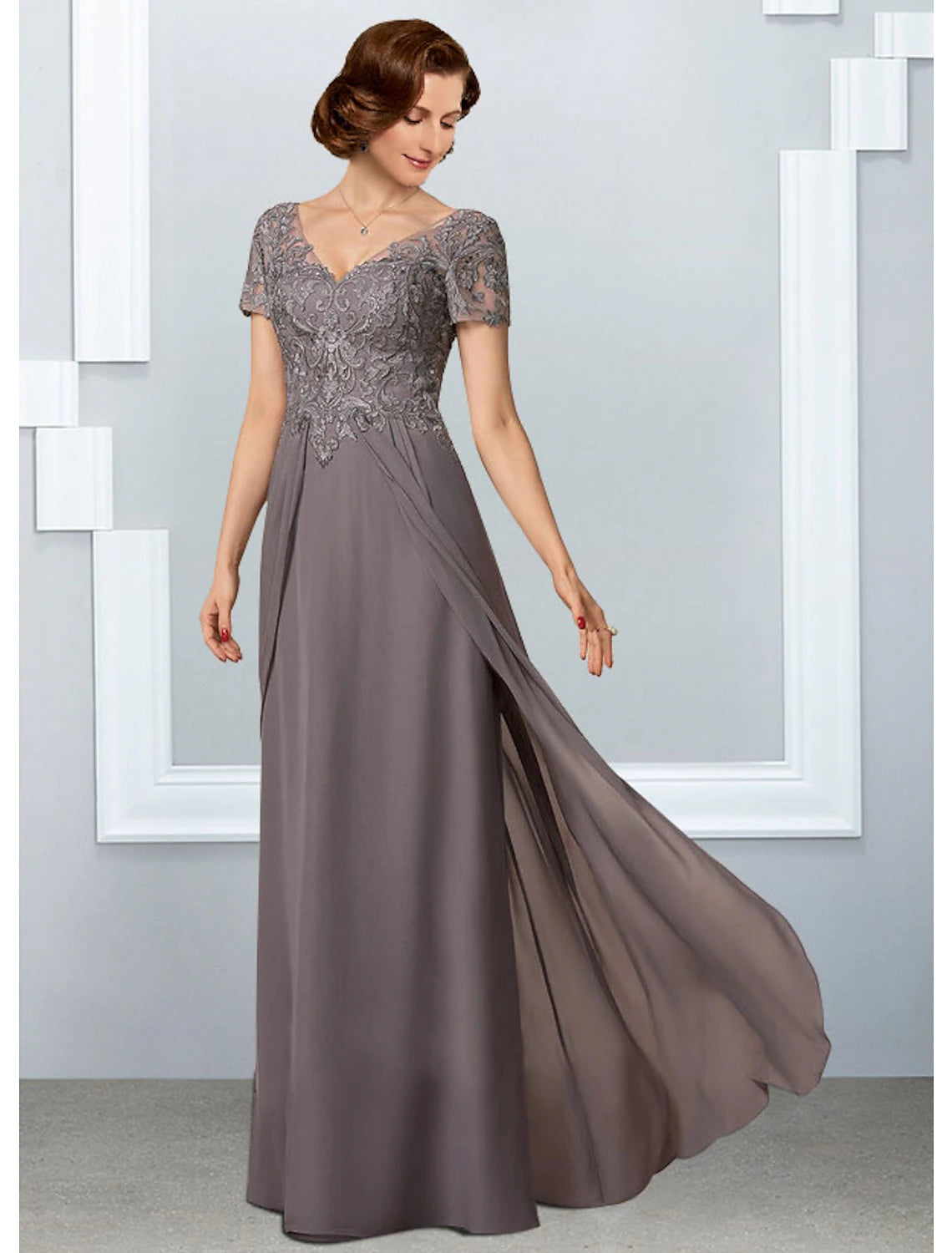 Wholesale  A-Line Mother of the Bride Dress Elegant V Neck Floor Length Chiffon Lace Short Sleeve with Pleats Appliques